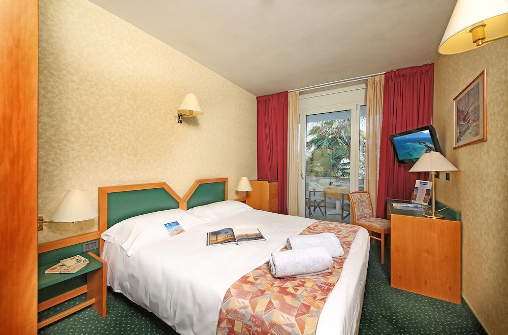 ברדולינו Hotel Nettuno מראה חיצוני תמונה