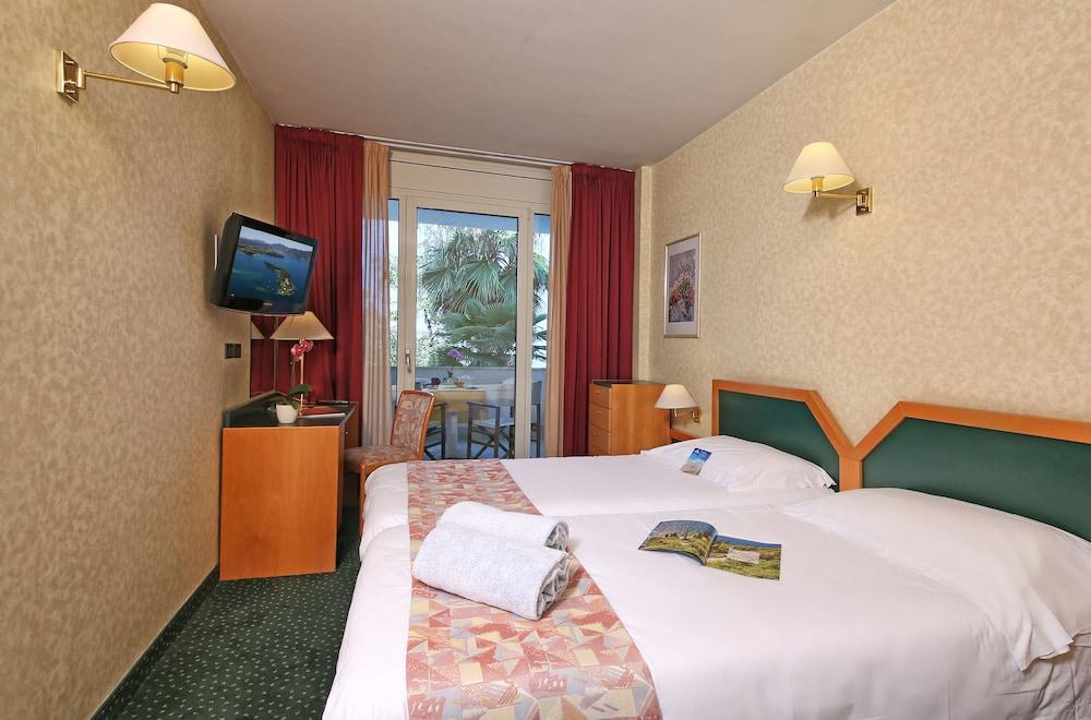 ברדולינו Hotel Nettuno מראה חיצוני תמונה
